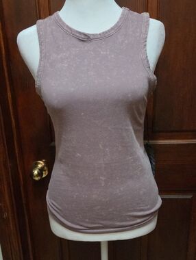 Sleeveless Washed Mauve Distressed Tank Top - Women